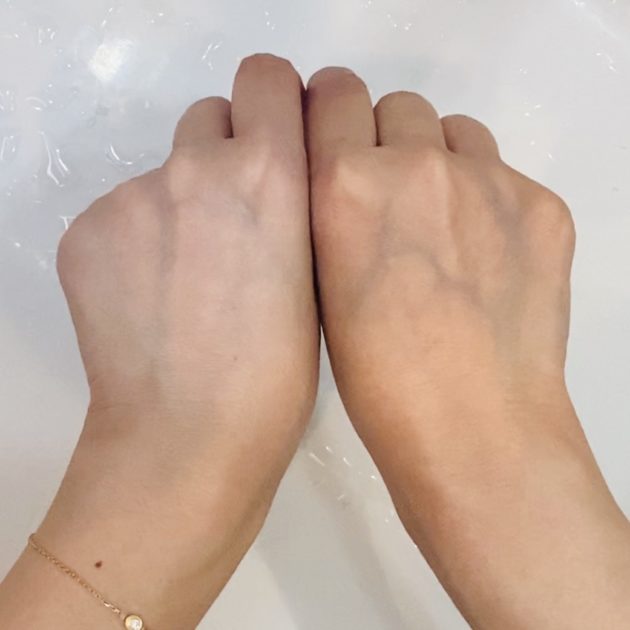 手に塗ってみると…