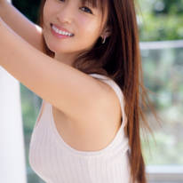 深田恭子、健康美が輝くタンクトップ姿の笑顔SHOT公開