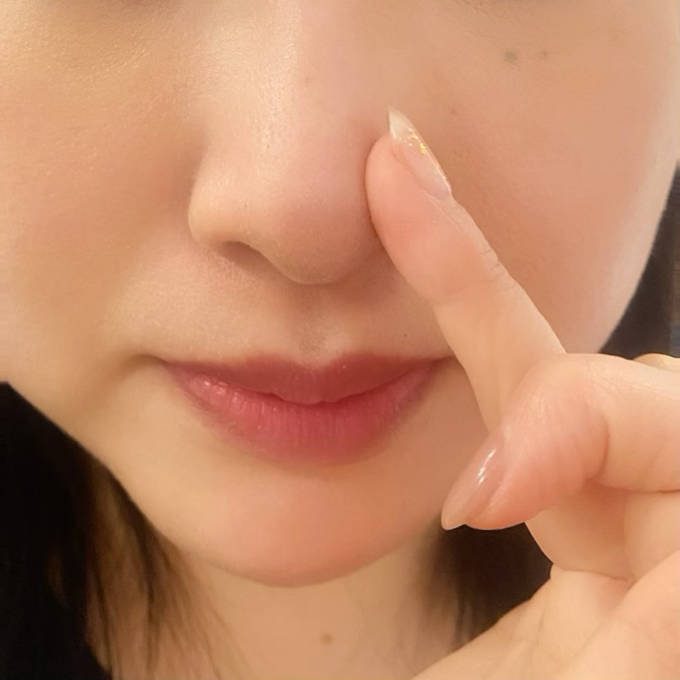 プロが教える メイク崩れのいちご鼻が一瞬で毛穴ゼロになるお直し方法とは 趣味女子を応援するメディア めるも