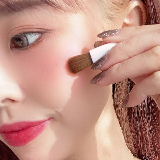 プロが教える 必要なのは血色感 リモートの時はチークにこだわる E Talentbank Co Ltd