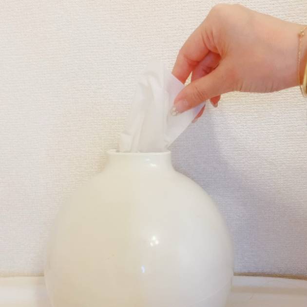 ティッシュで油分をオフ