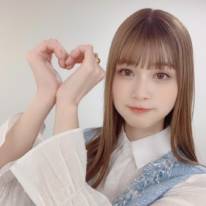 めるる、ほっそり美脚SHOTのミニワンピコーデ披露し反響「足なが～！！」「めるるのスタイル理想」