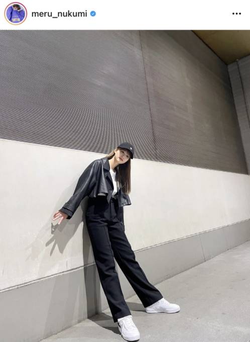 「足長すぎない?」めるる、美スタイル際立つパンツコーデに反響「大人っぽい!」