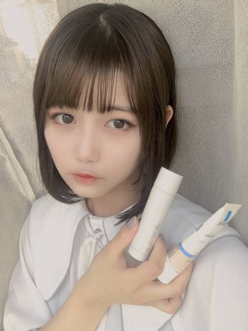今年デビューのアイドル“ツキアト”の葵音琴が愛用する不器用でもOKなコスメ
