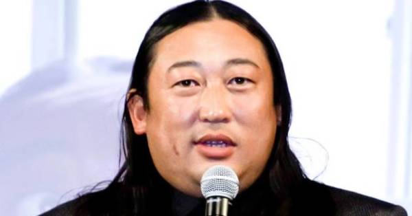 ロバート秋山 結婚したことを黙っていた理由を明かす 報告いる E Talentbank Co Ltd