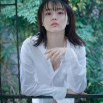 女優・園田あいかが自身初の写真集で自然体から大胆水着まで初挑戦