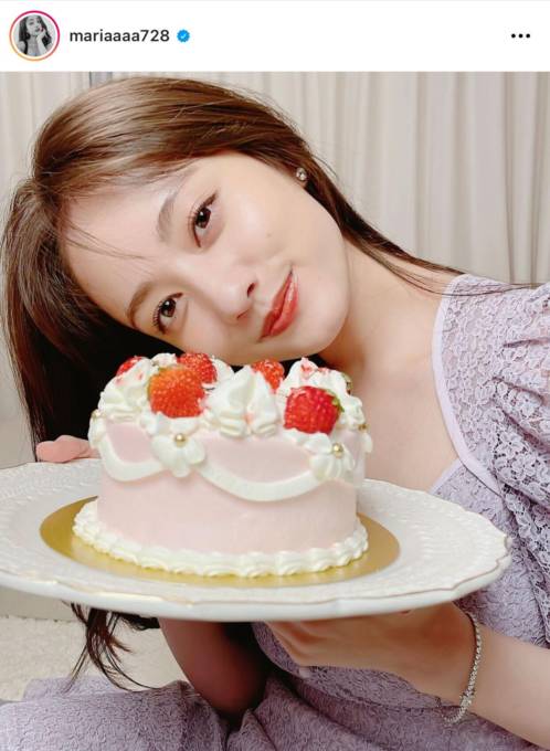 谷まりあ 27歳の誕生日をバースデーケーキshotと共に報告 見守ってね ニフティニュース