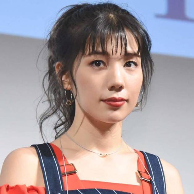 「忙しいのよ！」仲里依紗、11箇所のシミ治療を報告＆女優であるがゆえの苦労に嘆き「休みでも休みじゃない」サムネイル画像!