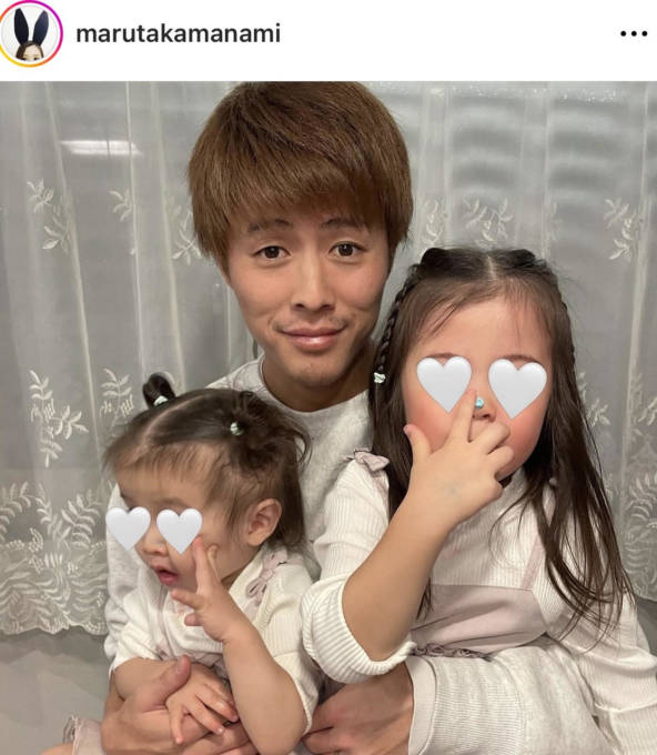 丸高愛実 夫 柿谷選手が娘2人を抱きしめるパパshotを公開 優しい目 いつも素敵なご家族 ニフティニュース