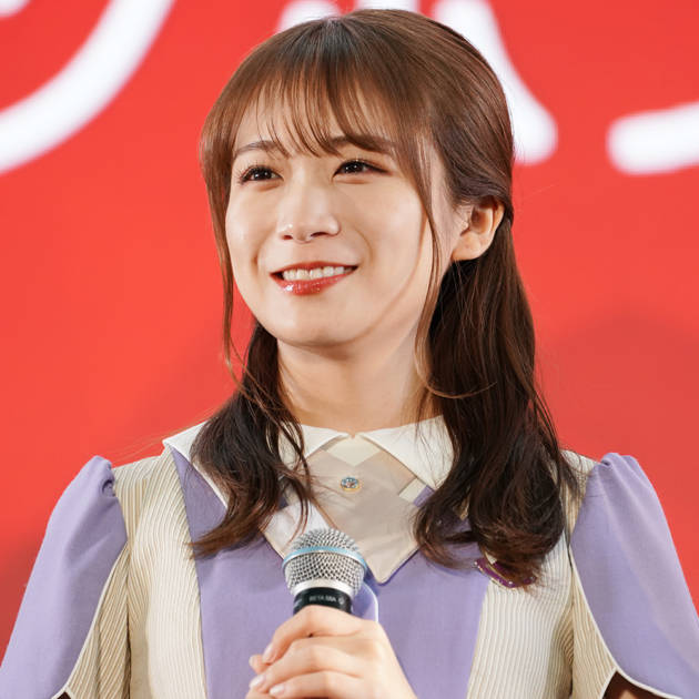 秋元真夏卒業コンサート 与田祐希 乃木坂46与田祐希、卒業の秋元真夏を前に涙…あふれ出した思いを