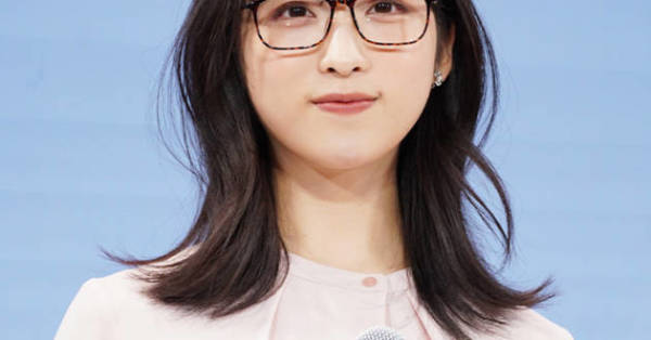 AKB48小栗有以、61stシングルの“制服”SHOT公開に反響「外ハネ可愛