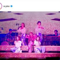 「顔が母すぎんか」浜崎あゆみ、子供を抱っこしたステージSHOTにファン悶絶「素晴らしいこの写真」「表情がたまらない」