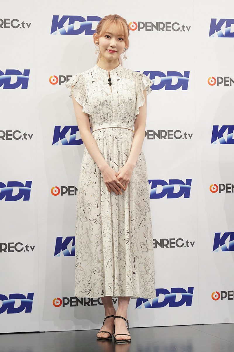 宮脇咲良コラボ ラップショートパンツ 宮脇咲良、タンクトップ×ショーパンがまぶしい レアなアッシュ