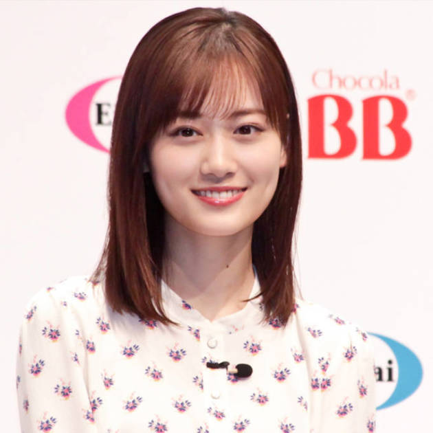 超可愛い！」乃木坂46山下美月、ほっそりお腹チラ見せの衣装SHOTを