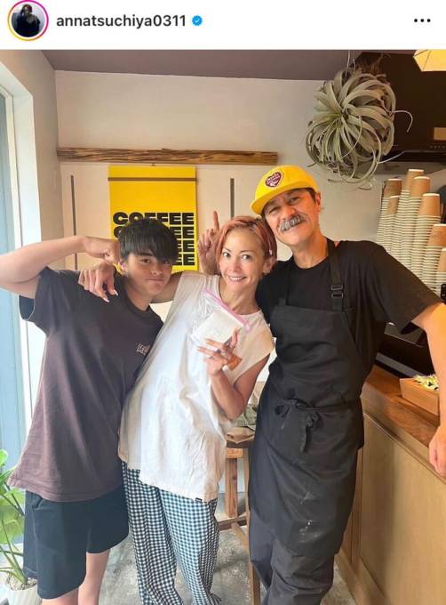 土屋アンナ、“柔道少年”13歳次男らとパシャリ！「大きくなられましたね」「カッコイイ」と反響