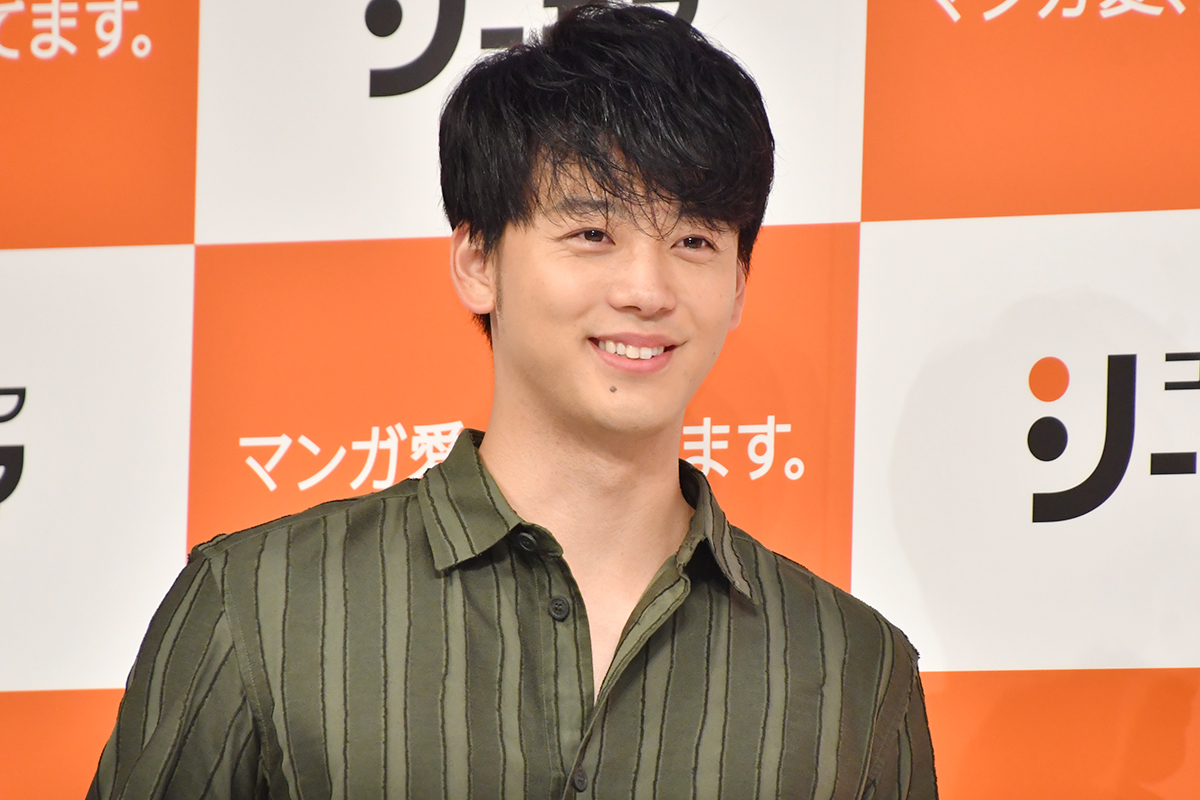 竹内涼真、弟・竹内唯人と肩を組んだバックSHOTに反響「頼れるお兄ちゃん!」「めっちゃ良い写真」 ETALENTBANK co.,ltd.
