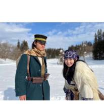 “杉元佐一”山崎賢人、“アシリパ”山田杏奈とのオフSHOTに反響「美男美女」「身長差いい」