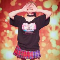 浜崎あゆみ、ほっそり美脚が際立つミニスカ衣装SHOTに「似合いすぎる」「めちゃくちゃ可愛い」の声