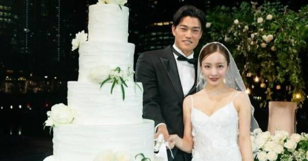 板野友美、高橋奎二選手と4年越しの披露宴！元AKB48メンバーや親友も