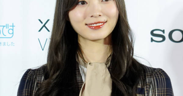 【未開封品】乃木坂おとな選抜　オリジナルグラス　　梅澤美波 非売品】乃木坂46 おとな選抜 オリジナルグラス （梅澤美波ver
