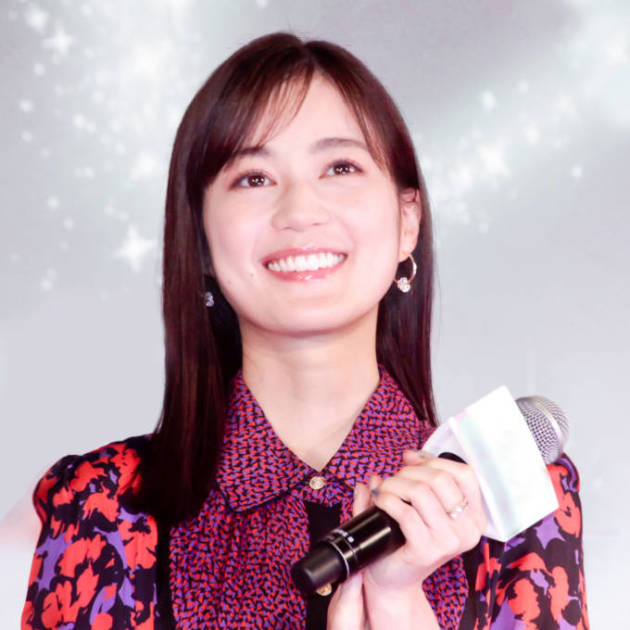 生田絵梨花、ギターを掻き鳴らすステージSHOTに反響「かっこいい」「自慢の推し」サムネイル画像!