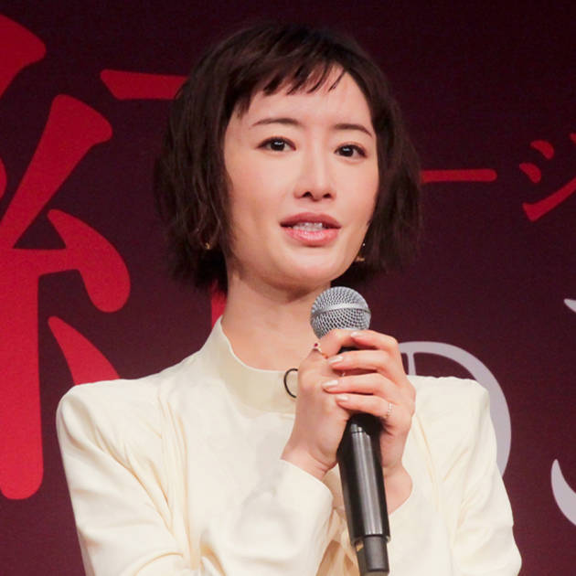 松本まりか、話題沸騰のドラマ『奪い愛、真夏』怒涛の展開を印象付ける演技で魅了サムネイル画像!