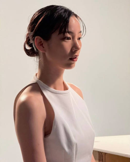 のん、艶やかな肌が色っぽいヘルシーコーデにファンうっとり「まさにヴィーナス」「彫刻のような美しさ」サムネイル画像!