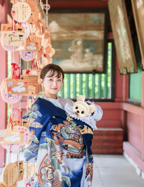 小松彩夏、生後半年を迎える息子を抱いたお宮参りSHOT披露「幸せに思えることも沢山増えました」サムネイル画像!