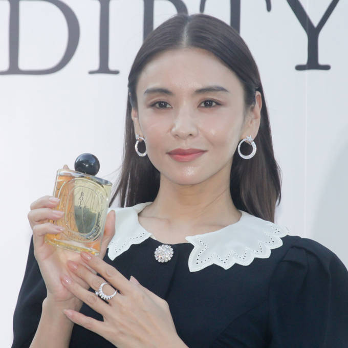 滝沢眞規子「超良いです！」お気に入りのドライヤーを紹介「ロングヘアでもすぐ乾く」