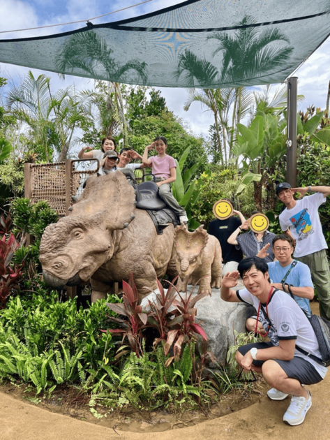 東貴博、家族で毎年恒例の沖縄旅行へ！話題の“ジャングリア沖縄”では大興奮「楽しかったぁ～」サムネイル画像!