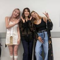 倖田來未、工藤静香とパシャリ！コンサートでの“まさかのサプライズ”には感涙「 歌の力って凄い」