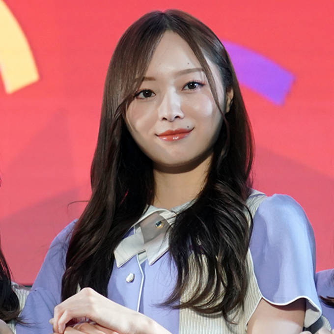 「ビジュつよっ！」乃木坂46梅澤美波、美肩を披露したブラックコーデに絶賛の声「スタイル良すぎる」