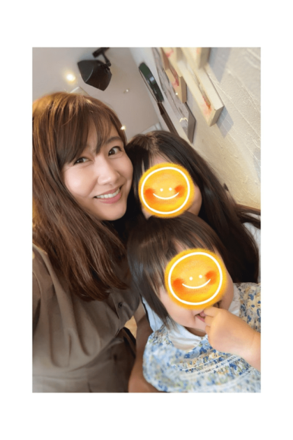 安めぐみ、10歳長女＆1歳次女との顔寄せ3SHOTに「可愛い」「みんな振り向いちゃうだろうな」サムネイル画像!