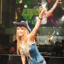 「豪華すぎる」浜崎あゆみ、“一生分笑った”バースデーパーティーSHOTに反響「HAPPYで埋めつくされた空間」