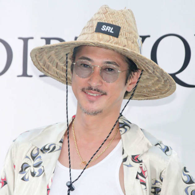 窪塚洋介、家族4人で『鬼滅の刃』仮装！「今年もすごい」「実写のようでみんなカッコイイ」の声サムネイル画像!