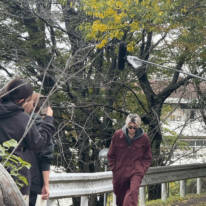 佐野勇斗、桜田ひよりをおんぶ！仲良し『ESCAPE』コンビに反響「尊い」「大好きすぎる」