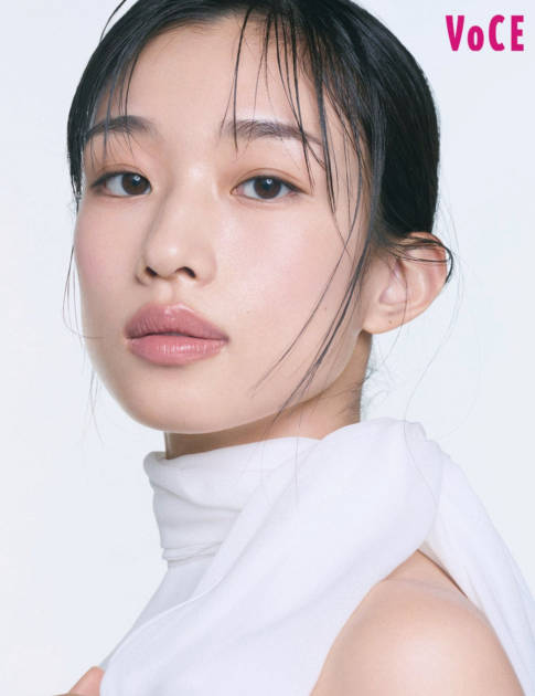 河合優実、透明感と存在感を引き立てるドレスSHOT披露！長濱ねるは可憐な“マシュマロの妖精”にサムネイル画像!