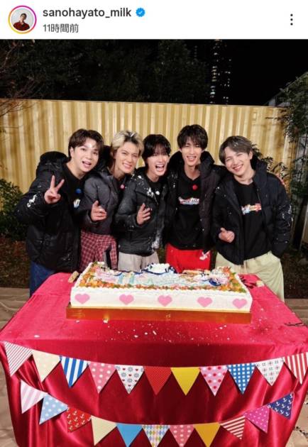 M!LK結成11周年！佐野勇斗、メンバーとの笑顔SHOTに「エモエモの写真」「これからも仲良しな5人でいてね」サムネイル画像!