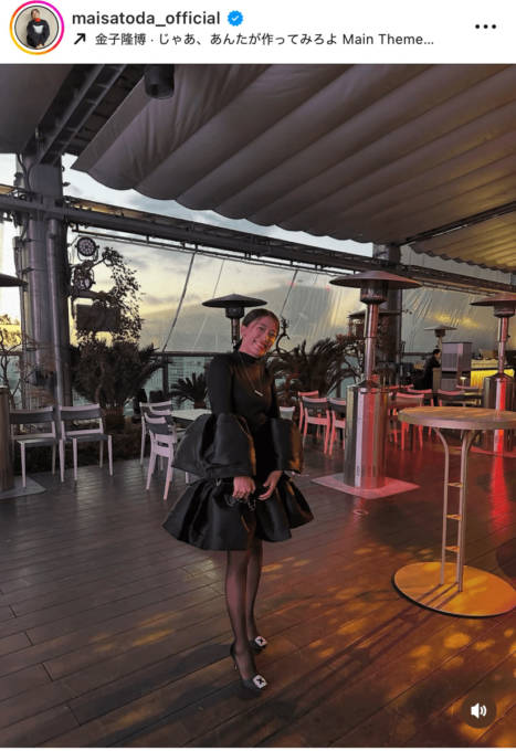 里田まい、美脚際立つブラックドレスSHOTにファンうっとり「まいちゃん綺麗」「本当に美脚」