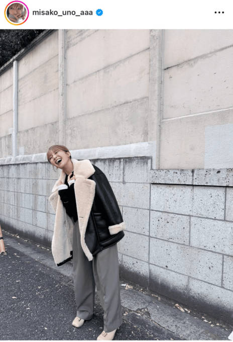 宇野実彩子、笑顔はじけるロケコーデSHOTに反響「可愛いし美人」「素敵です」