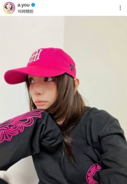 浜崎あゆみ、鮮やかなピンクが目を惹くコーデに「あゆー！！！って感じで好き」「めちゃ最高」の声サムネイル画像!