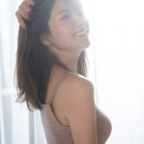 フリーアナの後藤楽々、ほっそり美肩際立つキャミソールSHOT披露！天真爛漫な魅力が光る