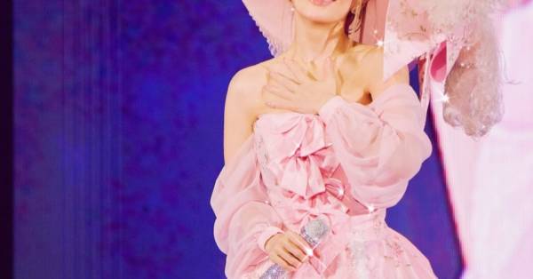 浜崎あゆみ、ゴージャスなピンクのドレスSHOTにファンうっとり「お姫様
