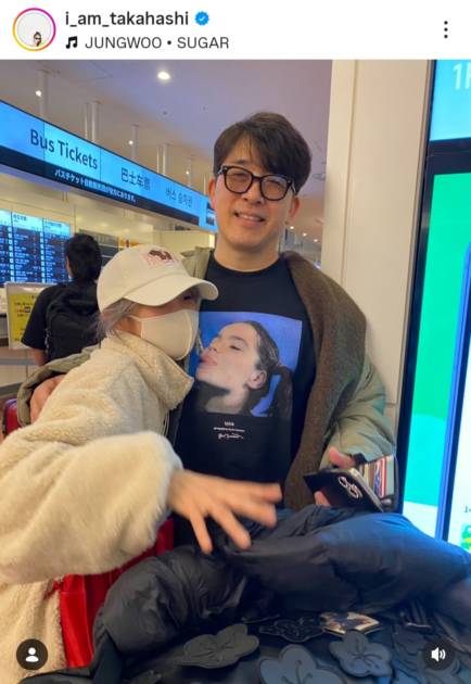 高橋愛、夫・あべこうじにギュッ！おしどり夫婦SHOTに反響「ラブラブ」「めちゃくちゃ可愛い」サムネイル画像!