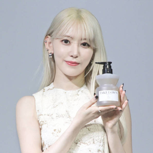 宮脇咲良、美デコルテあらわの純白ドレス姿にファンうっとり「プリンセスすぎ」「すごく綺麗」サムネイル画像!