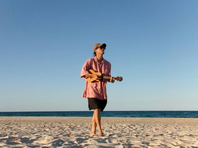 【独占コメント到着】ウクレレシンガー・KAIKI、約4年の放浪生活を終えて東京に帰還！春から本格活動再開へサムネイル画像!