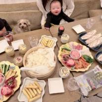 辻希美、家族で鬼の仮装！楽しい節分SHOTを公開「我が家は手巻き寿司スタイル」