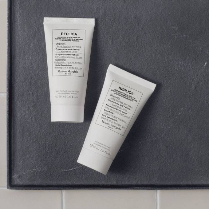 メゾン マルジェラ、フレグランスより「レプリカ レイジーサンデー モーニング ボディケア トラベルセット」が登場