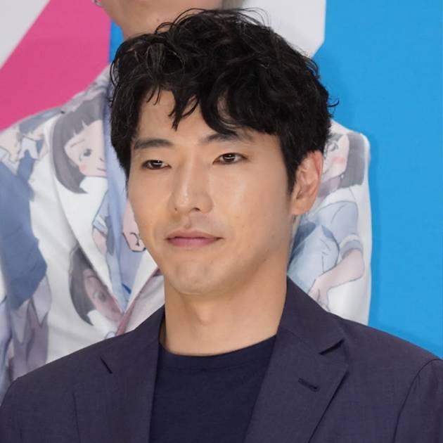 柄本佑、妻・安藤サクラがハマっていたオーディション番組を明かす「応援したいらしい」サムネイル画像!