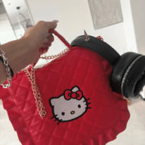 「違和感なし」倖田來未、ポーチをヘアバンド代わりにしたお茶目SHOTに反響「可愛すぎます」